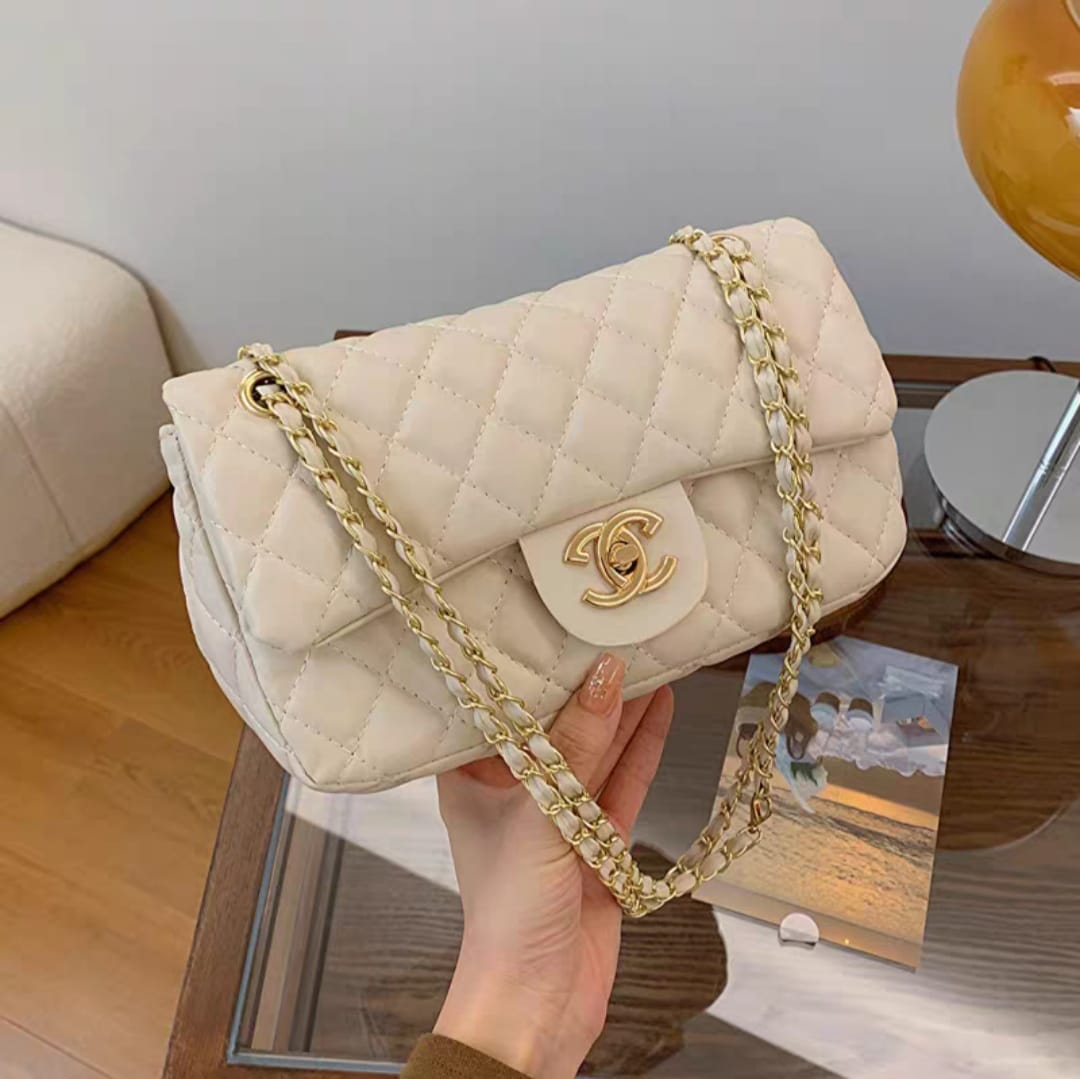 GOLDEN CHAIN FLAP BAG